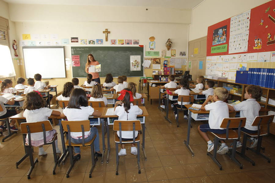 PS Açores quer alunos com notas negativas com aulas nas férias escolares