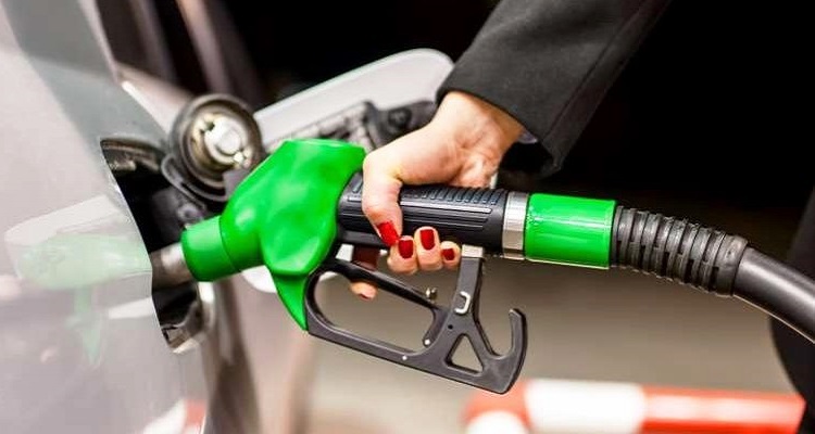 Gasolina mais barata 3 cêntimos nos Açores