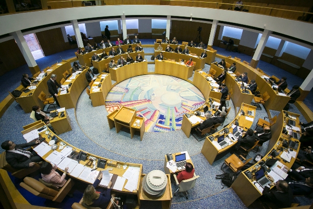 Oposição acusa Governo de falhar na educação; socialista dizem que 